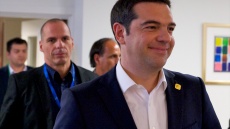 Τι λέει ο Τσίπρας στην «Ιθάκη» για το Πρόγραμμα της Θεσσαλονίκης και τι έχει γράψει ο Βαρουφάκης στο δικό του βιβλίο