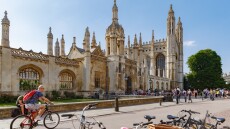 Βρετανία: Νέο τέλος σε όλους τους ξένους φοιτητές – Τι αλλάζει στα δάνεια – Αντιδρούν τα πανεπιστήμια