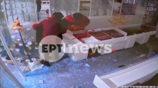 Καλαμάτα: Κουκουλοφόροι διέρρηξαν κοσμηματοπωλείο στο κέντρο της πόλης - Δείτε βίντεο