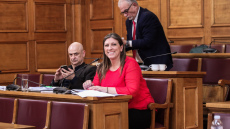 «Γιατί κλείνετε τα μικρόφωνα;» - Νέο επεισόδιο στην εξεταστική για τον ΟΠΕΚΕΠΕ μετά τη δίωρη καθυστέρηση της Κωνσταντοπούλου
