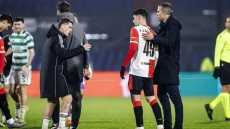 Ο Ρόμπιν φαν Πέρσι για ντεμπούτο του γιου του υπό τις οδηγίες του: «Η απόφαση ήταν προπονητική, όχι πατρική»
