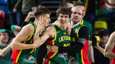 Επική ανατροπή από το -7 σε 9 δευτερόλεπτα η Λιθουανία κόντρα στη Βρετανία στα προκριματικά για το Μουντομπάσκετ 2027  - Δείτε βίντεο