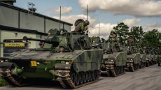 Σενάρια πολέμου στη Σουηδία: Στρατιωτικά γυμνάσια με τη συμμετοχή και του βασιλιά 