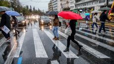 Live χάρτης δείχνει πώς θα κινηθεί η κακοκαιρία - Πότε θα εξασθενήσουν τα έντονα φαινόμενα σε Αττική και δυτικά ηπειρωτικά 