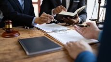 Ανοίγουν αύριο οι κάλπες για τους 46.878 δικηγόρους των 63 Δικηγορικών Συλλόγων