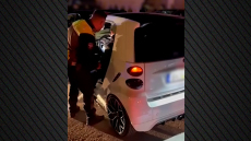 «Μπλόκο» της Τροχαίας σε αυτοσχέδιες κόντρες στην Καλλιθέα - Δείτε βίντεο 