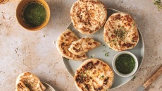 Πίτες και πιτάκια στο τηγάνι: 6 συνταγές που ξεχωρίζουν
