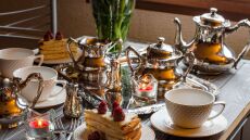Λονδίνο: 7 προτάσεις για γιορτινό απογευματινό τσάι σε αριστοκρατικά ξενοδοχεία