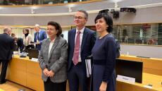 Λίνα Μενδώνη στις Βρυξέλλες: Κάθε απόπειρα αποκλεισμού καλλιτεχνών λόγω θρησκείας ή εθνικής ταυτότητας αντιστρατεύεται τις αξίες της ΕΕ 