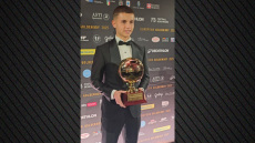 Παρέλαβε το βραβείο του Golden Boy Web ο Μουζακίτης: «Το αφιερώνω στην οικογένειά μου, στους φίλους μου, στους συμπαίκτες μου» - Βίντεο