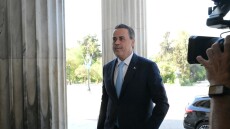 Στις ΗΠΑ ο Παπασταύρου για τους υδρογονάνθρακες - Στην τελική ευθεία η συμφωνία Chevron–HelleniQ Energy