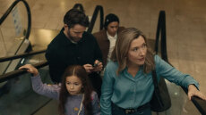 «Pause before you post»: Viral η ιρλανδική καμπάνια για την ασφάλεια των παιδιών στο διαδίκτυο