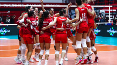 Έγραψαν ιστορία στο Τσάμπιονς Λιγκ βόλεϊ τα κορίτσια του Ολυμπιακού: Με τρομερή ανατροπή κέρδισαν 3-2 σετ την Ετσατσίμπασι