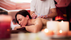 Η δημοφιλής συμπληρωματική θεραπεία που δρα ως παυσίπονο και ηρεμιστικό – Ιδανική για αθλητές