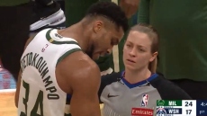 Αντετοκούνμπο: Ικέτευε τους διαιτητές να του δώσουν φάουλ και τους έδειχνε την πληγή του - Δείτε βίντεο