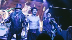 Στη διπλωματία του... χέβι μέταλ το έριξε ο «πρέσβης» της Ταϊβάν στη Φινλανδία - Δείτε βίντεο