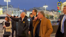 Βίντεο: Η βόλτα Κούσνερ και Γουίτκοφ στο κέντρο της Μόσχας και το γεύμα σε εστιατόριο πριν από τη συνάντηση με Πούτιν