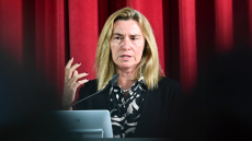 Πλήγμα για την ΕΕ το σκάνδαλο Μογκερίνι, ευκαιρία για «καρφιά» από τη Ζαχάροβα και τη Ρωσία