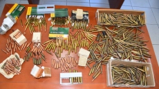 Κρήτη: Συνελήφθη 54χρονος που είχε έξι όπλα, σχεδόν 800 φυσίγγια και ξιφολόγχες