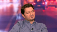 Γιάννης Απέργης: Ήρθαν κάποιες δουλειές ρεπερτορίου, αλλά σκέφτηκα «να περάσω στο ποιοτικό ή θα πεινάσω;»
