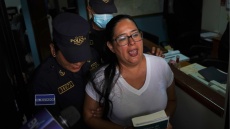 Σάλος με τη φυλάκιση της δικηγόρου επικρίτριας του Μπουκέλε: Αίτημα για ανεξάρτητη παρακολούθηση της υγείας της