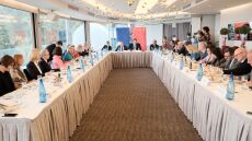 Συνάντηση Πιερρακάκη με πρέσβεις ΕΕ: Η Ευρώπη χρειάζεται επιτάχυνση μεταρρυθμίσεων και δημοσιονομική ισορροπία