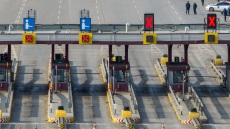 Οδηγός φορτηγού μπήκε ανάποδα στην εθνική Αθηνών-Θεσσαλονίκης από τα Μάλγαρα μέχρι τον Κόμβο Κλειδίου