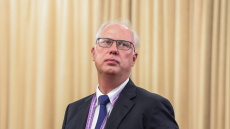 «Πεισματική βλακεία»: Ο απεσταλμένος του Πούτιν καταφέρεται εναντίον του καγκελαρίου Μερτς