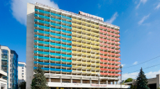 Ένα πρώην σοβιετικό ξενοδοχείο διχάζει τη Μολδαβία μετά τον θάνατο ενός 13χρονου κοριτσιού