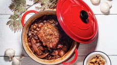 Μοσχαρίσιο χτένι με άγρια μανιτάρια και κάστανα
