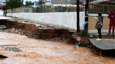 Νέο έκτακτο δελτίο καιρού: Μέχρι το μεσημέρι του Σαββάτου θα πλήττει τη χώρα η κακοκαιρία Byron, οι κόκκινες περιοχές 