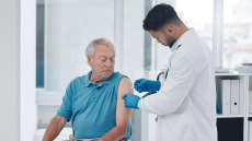 Τι πιστεύουν οι Έλληνες για τα εμβόλια του κορωνοϊού; Μελέτη σε 4 νοσοκομεία αποκαλύπτει