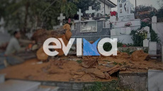 Εικόνες καταστροφής σε νεκροταφείο στην Εύβοια από την κακοκαιρία, δείτε φωτογραφίες