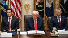 Από το MAGA στο Make Europe Great Again ο Τραμπ: Στήριξη σε πατριωτικά κόμματα, «στοπ» στην αθρόα μετανάστευση - Πώς θ' ανακοπεί η επέλαση της Κίνας