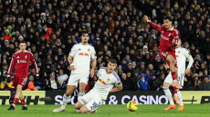 Απίθανο παιχνίδι στην Premier League με 6 γκολ στο 2ο ημίχρονο: Η Λιντς 3-3 με τη Λίβερπουλ, βίντεο 