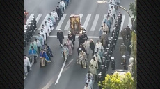 Δείτε βίντεο: Η λιτάνευση της εικόνας του Αγίου Νικολάου στον Πειραιά