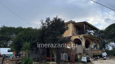 «Mου έφαγε το παιδί μου»: Συγκλονίζει ο πατέρας του 2χρονου αγοριού μετά τη φονική επίθεση από το πίτμπουλ της οικογένειας