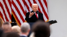 Bloomberg: Οι ΗΠΑ πιέζουν την ΕΕ να μην χρησιμοποιήσει τα δεσμευμένα ρωσικά κεφάλαια για την Ουκρανία 