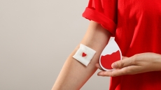 Πολλοί αιμοδότες, αλλά λίγο αίμα – Το παράδοξο της αιμοδοσίας στην Ελλάδα