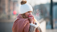 Η εξήγηση γιατί κάποιοι άνθρωποι αντέχουν περισσότερο το κρύο