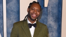 Ο Τζέρεμι Ο. Χάρις του «Emily in Paris» αφέθηκε ελεύθερος μετά τη σύλληψή του στην Ιαπωνία για διακίνηση ναρκωτικών
