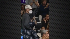 Αποθέωση για τον Ακίλε Πολονάρα από τους φίλους της Βίρτους Μπολόνια στο παιχνίδι με την Ντερτόνα