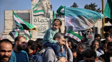 Ένας χρόνος χωρίς τον Άσαντ στη Συρία: Ο πόλεμος που τελείωσε για να ξεκινήσει ο επόμενος