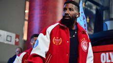 Έκλεισε τρία χρόνια στον Ολυμπιακό ο Ροντινέι: Όσο φοράω αυτή τη φανέλα θα δίνω τον καλύτερό μου εαυτό
