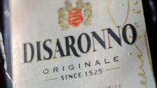 Ανακαλείται παρτίδα του λικέρ Disaronno για πιθανή παρουσία θραυσμάτων γυαλιού