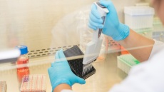 Επτά κλινικές στην Ελλάδα είχαν λάβει το σπέρμα του Δανού δότη με το γονίδιο καρκίνου