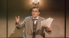 Γιάννης Μπέζος: Παρουσιάζει τις «Βλαβερές συνέπειες του γάμου» στο θέατρο Άνεσις 