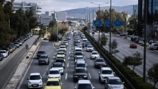 Στο «κόκκινο» οι δρόμοι της Αττικής: Ανάσα από το 2026 με νέους και ανακαινισμένους συρμούς στο Μετρό 