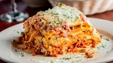 Λαζάνια μπολονέζ - η αυθεντική συνταγή