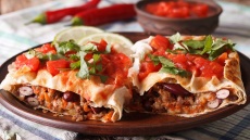 Η πολύχρωμη μεξικάνικη κουζίνα σε 17 street food γεύσεις που αγαπάμε